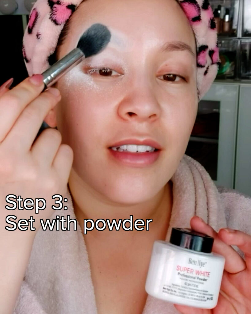 cover eyebrows with powder