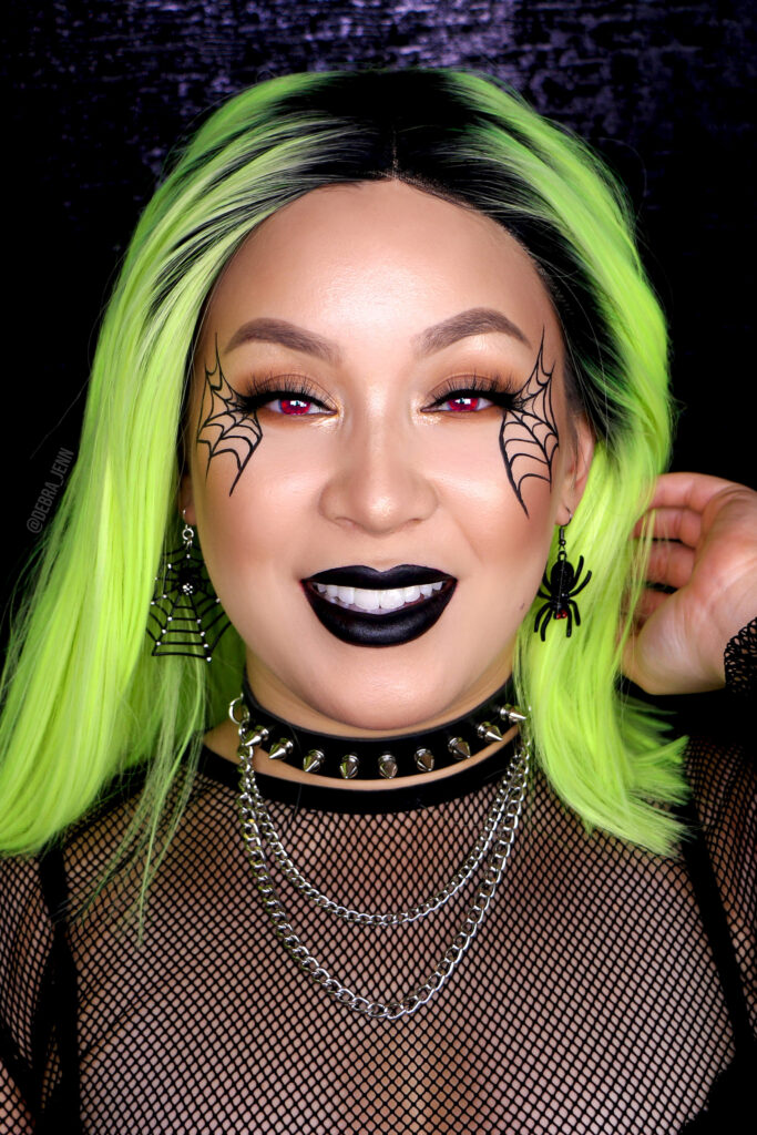 Halloween eye makeup looks - Spider Web Eyeliner