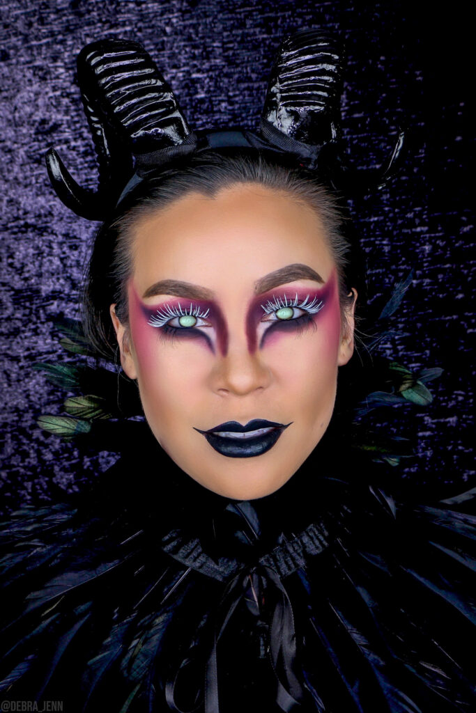 halloween eye makeup looks - dark angel makeup