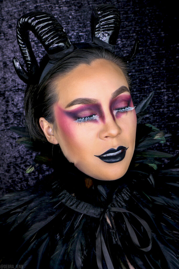 halloween eye makeup looks - dark angel makeup